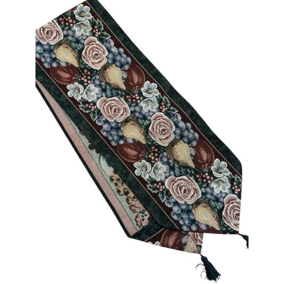 Howard Victorian Christmas Tapestry Table Runner 5 ft 6.5 Inches X 12 Tassels - Picture 5 of 5